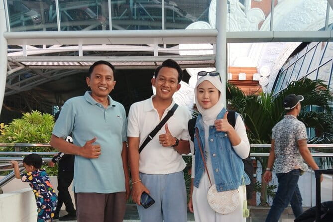Airport Transfer Bali - Air Conditioning And Water For The First Ride