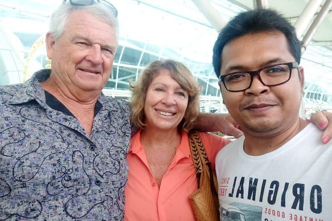 Airport Transfer Check in OR Check out Seminyak Area - The Drive to Your Seminyak Address