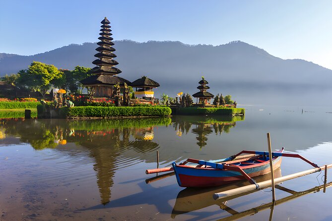Amazing Bali Dolphin Watching Trip Experience - Lovina Beach and the two-hour dolphin cruise