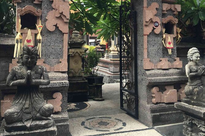 Backlanes and Hidden Sites: A Self-Guided Audio Tour in Seminyak - Abandoned villas and the story behind empty land