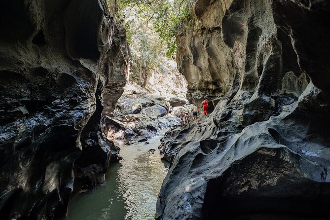 Bali Adventure Tour: Hidden Canyon, Tegenungan Waterfall, Goa Gajah temple - The guides can make or break the long day