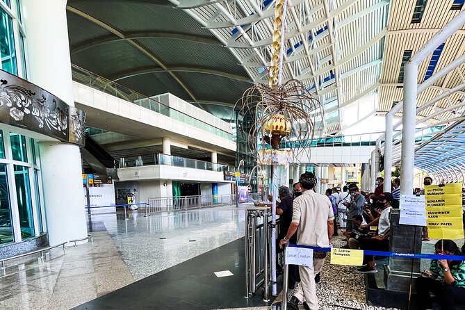 Bali Airport Transfer Service - From the airport parking lot to your hotel