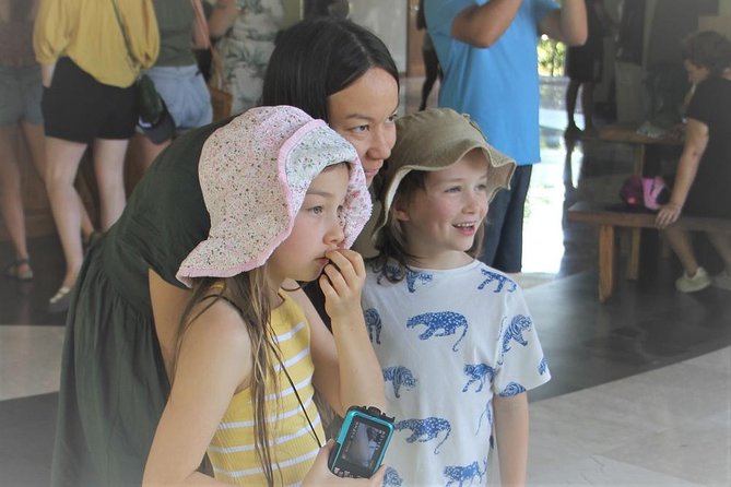 Bali Airport Transfers | Bali Airport Welcome pick up | Bali Airport Taxi - The car, water, and included costs