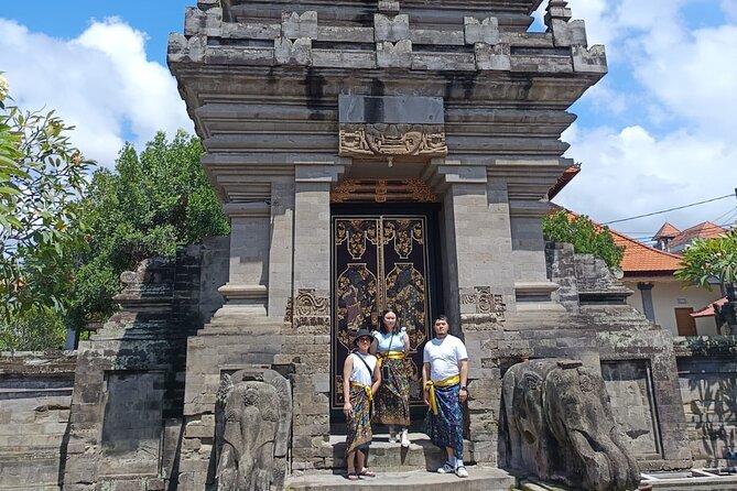 Bali Benoa Shore Excursion for cruise's passenger - All Inclusive - Tegenungan Waterfall: a scenic stop with some physical effort