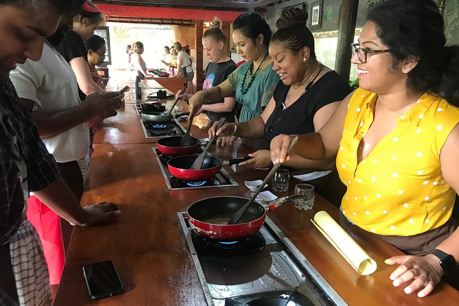 Bali Cooking Class Experience with All Inclusive - Learning how Balinese offerings are made
