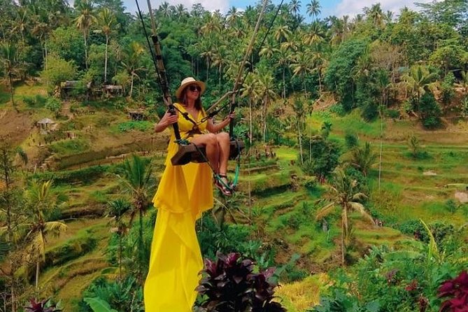 Bali Instagram Tour: The Most Scenic Spots - Timing, food, clothing, and crowds