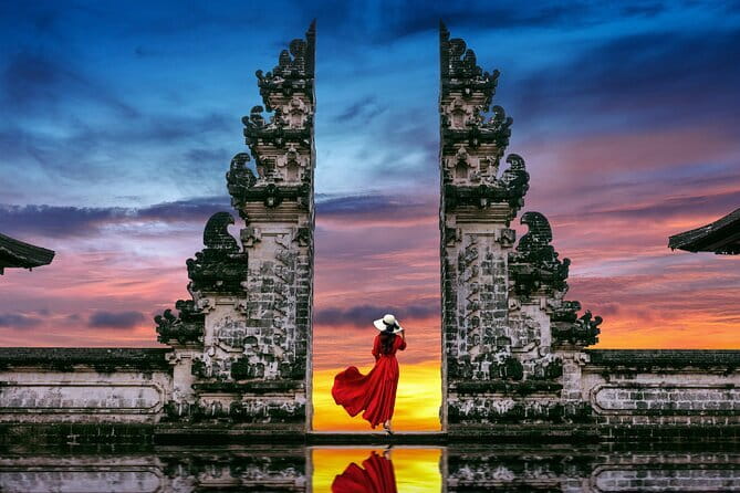 Bali Lempuyang Temple with Blue Lagoon Snorkeling - The long road is part of the deal