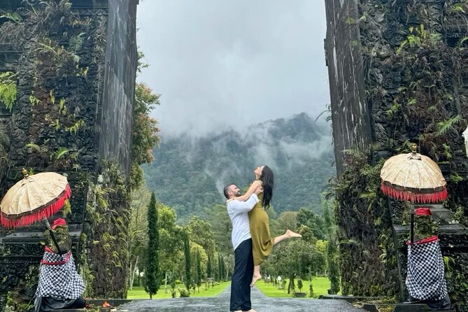 Bali : Private Fullday trip, Discover North Bali Destination - Handara Gate, a short stop with a clear purpose
