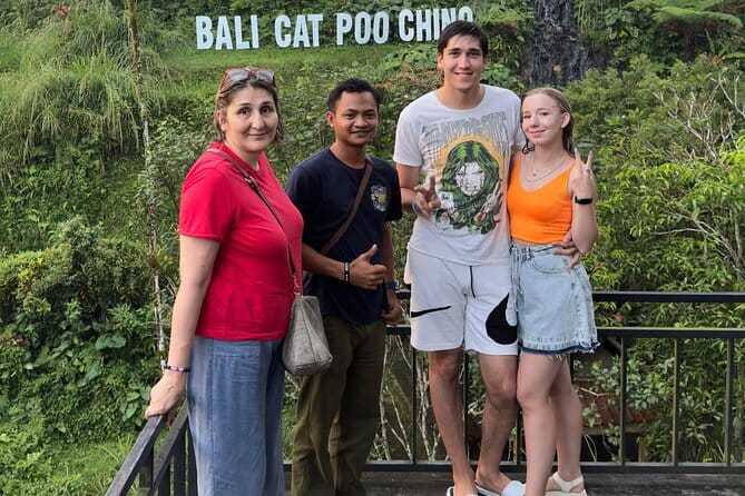 Bali Private Hotel Transfer Point To Point All Area - Inside the air-conditioned vehicle