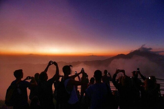 Bali: Private Mount Batur Sunrise Trek with Guide - Beginning the climb at 4 AM
