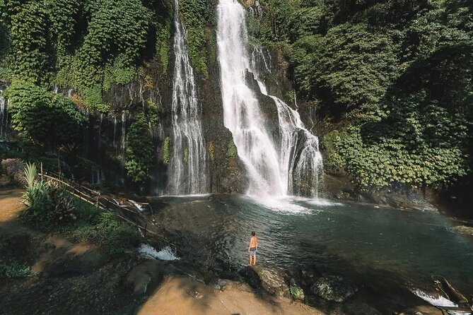 Bali Private Tour: Handara Iconic Gate, Watefall and Temple - Banyumala Twin Waterfalls and the three-hour stop