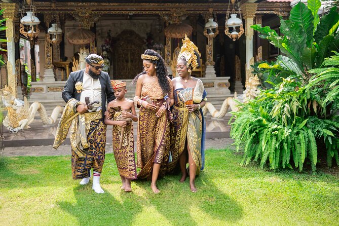 Bali Professional Photoshoot in Traditional Dress Outfit - What you receive after the photographs