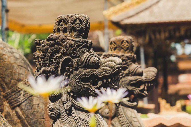 Bali's Spiritual Pillars - Uluwatu Temple Tour - Sunset photographs and the best use of your time