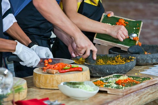 Balinese Cooking Class & Tanah Lot Temple Visit - Private & All-Inclusive - What private really changes