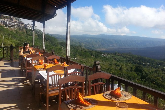Batur Volcano Sunrise Trekking, Rice Teracce & Bali Coffee Plantation Tour - Tegalalang Rice Terrace in 30 minutes
