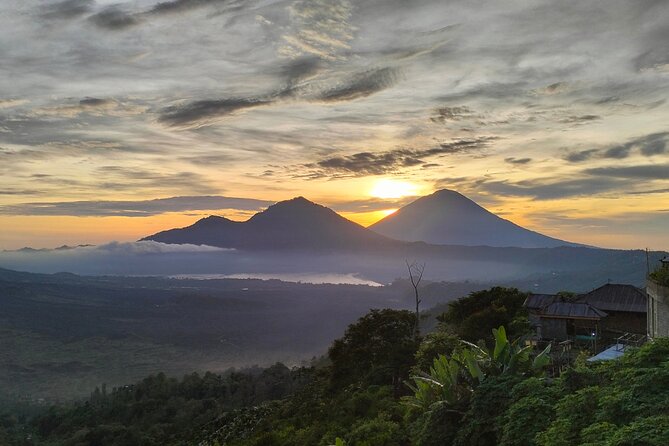 Batur Volcano Sunrise Trekking, Rice Teracce & Bali Coffee Plantation Tour - Climbing Mount Batur before sunrise