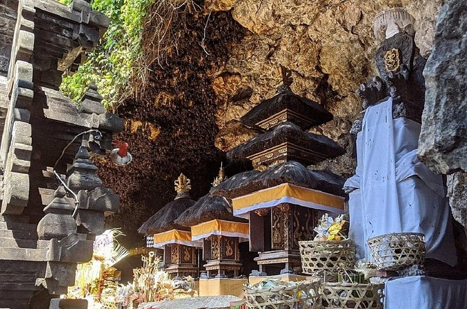 Full Day All Inclusive Besakih Holy Mother Temple Private Tour - Lunch in Rendang with a simple choice