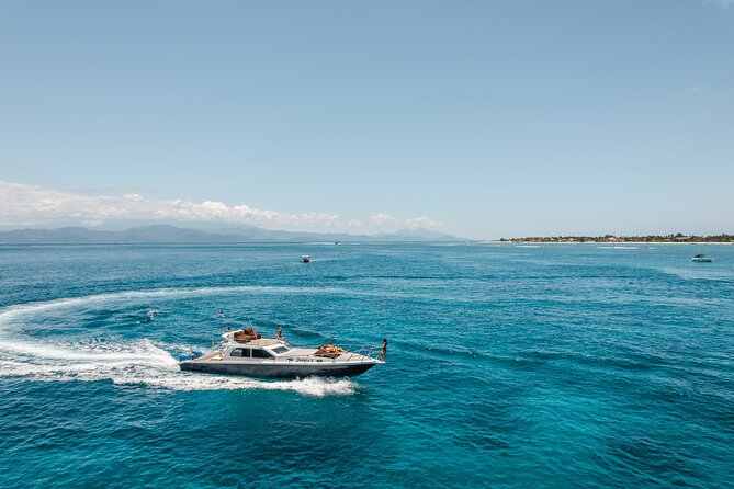 Full Day Nusa Penida by Honey Milk Yacht 13 meters - A long lunch stop at Khamara Nusa Penida