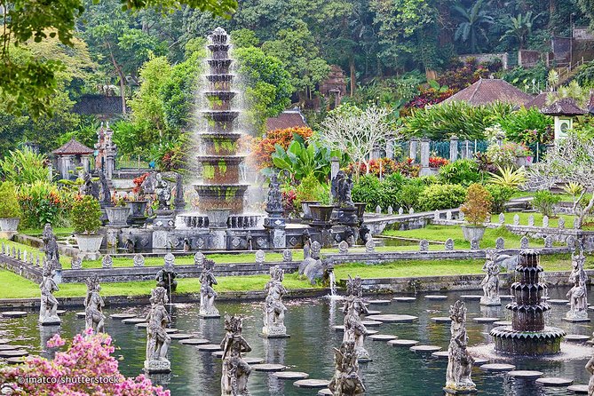 Gate Heaven of LEMPUYANG TEMPLE & East Bali Tours - White Sand Beach and the final hour