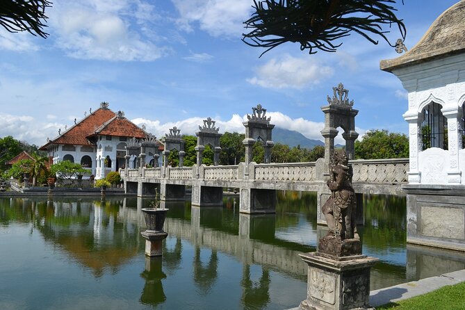 Gate of Heaven Tour With Guide : All-Inclusive Best Experience - Lunch at Wapa di Ume is a real break, not just a meal