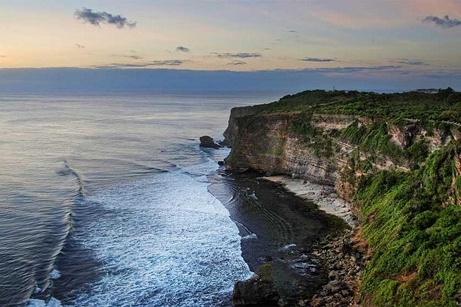 Halfday Tour:Uluwatu Temple,Kecak Dance and Dinner Jimbaran Beach with Transport - Should you book this Uluwatu and Jimbaran tour?