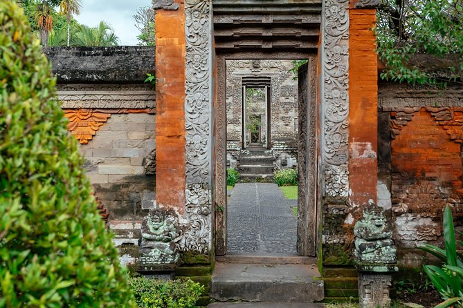 Highlights & Hidden Gems of Bali: Private City Tour - Why this Denpasar tour is different from a resort day