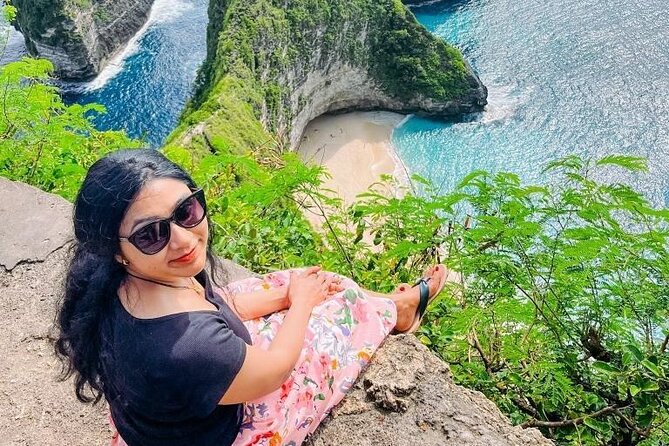 Instagram Iconic Nusa Penida Tour (All-Inclusive) - Atuh Beach and its offshore rock formations