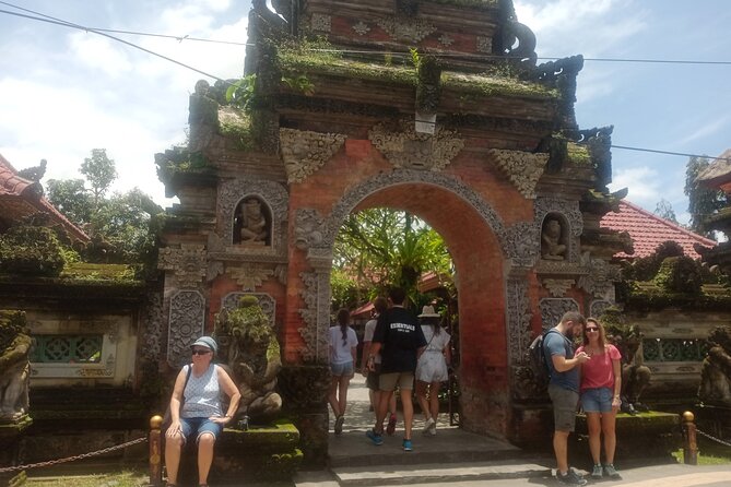 Magic Of Ubud Temple Swing And Waterfall Private Guided Tour - Tirta Empul and the meaning of the holy springs
