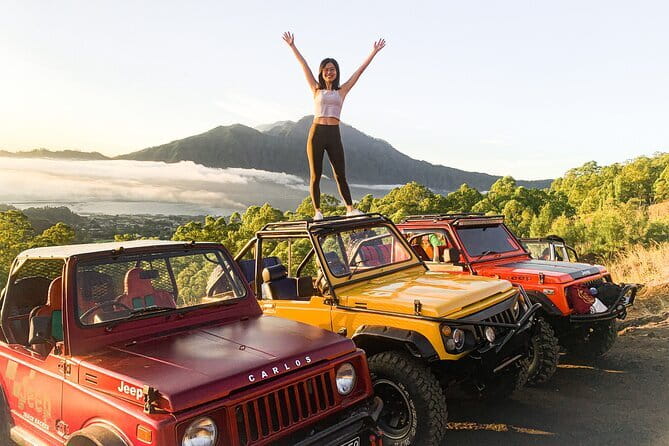 Mount Batur Sunrise Jeep From Ubud - Watching sunrise from the Jeep seat
