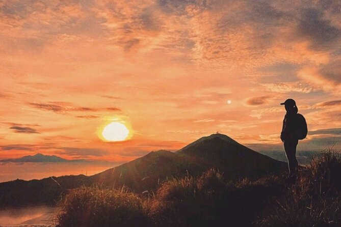 Mount Batur Sunrise Trekking with Natural Hot Spring - Starting the Mount Batur climb at 4 AM
