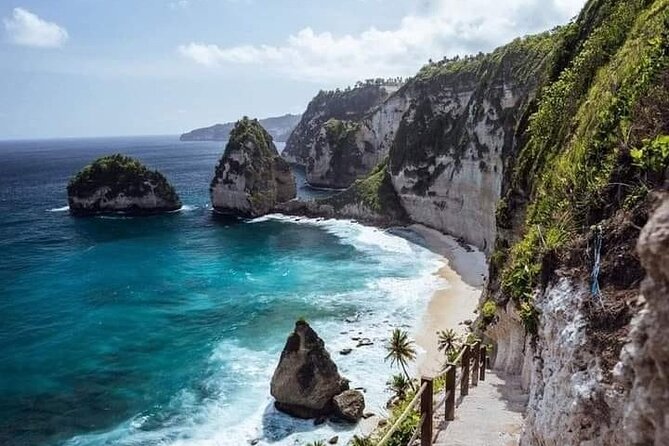 Nusa Penida East And West Full Day Private Guided Tour - Atuh Beach offers a second eastern view
