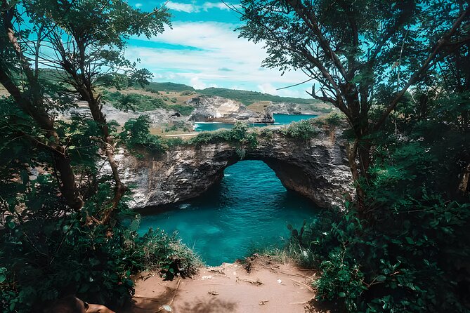 Nusa Penida Island Beach Tour With Snorkeling - Departure From Bali Island - Kelingking Beach: the famous cliff view