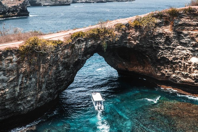 Nusa Penida Island Tour Package With Snorkeling - Lunch at a local restaurant
