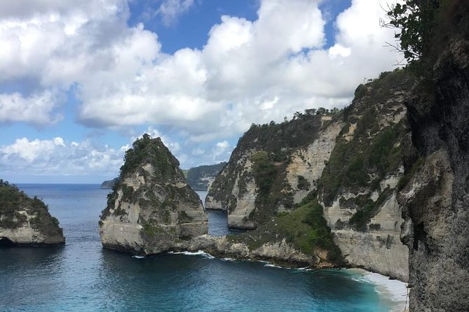 Nusa Penida Tour - Angel’s Billabong and the tide pool beside the sea