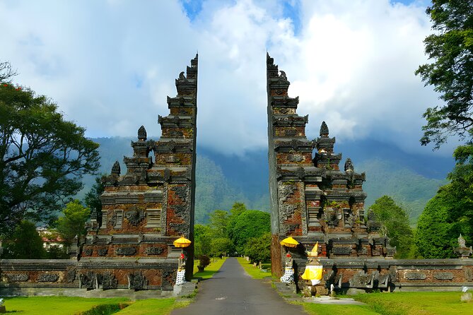 Private Full-Day Tour : North Bali Trip to Discover The Culture of Bali Island - Walking through plantations to Munduk Waterfall