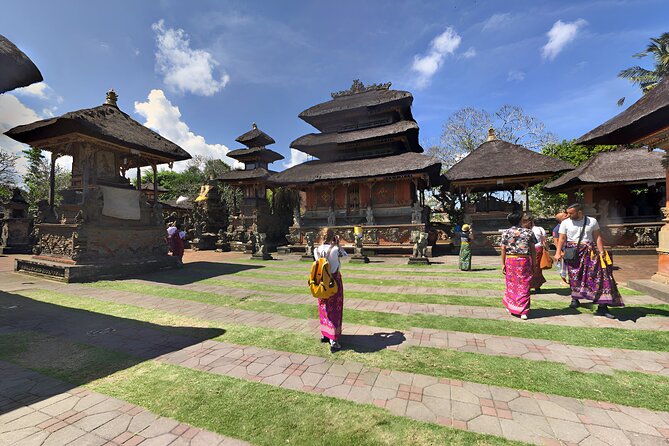 Private Half-Day Tour : Ubud Waterfall Tour Packages - What the driver-guide adds