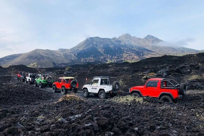 Private Mount Batur Jeep Sunrise all inclusive - Meeting the Mount Batur 4WD team