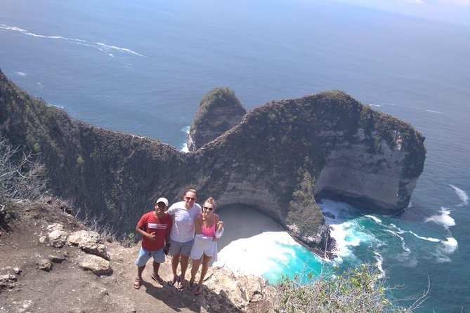 Private One Day Tour package of NUSA PENIDA ISLAND - Broken Beach and the natural stone arch