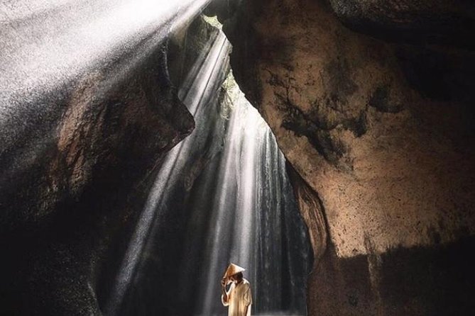Private Tour Lempuyang, Tirta gangga, tukad Cepung Waterfall - Who will enjoy this Bali tour most?