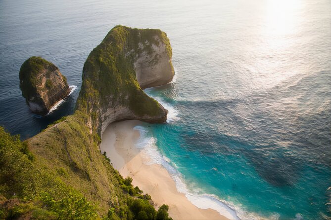 Private Tour West Nusa Penida with T-Rex Beach - Why the private guide and driver matter