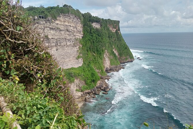 Tanah Lot and Uluwatu Temple Private Guided Tour - Timing, pickup, and who should choose this tour