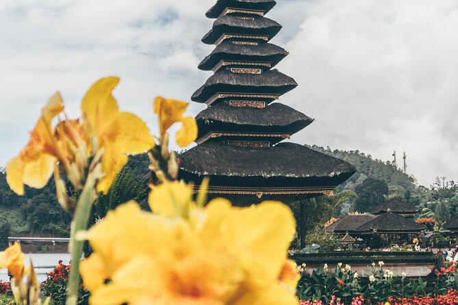 Tanah Lot - Jatiluwih (UNESCO) - Beratan lake -Hidden hill (Wanagiri)-FREE WI-FI - Lake Beratan and Ulun Danu Temple