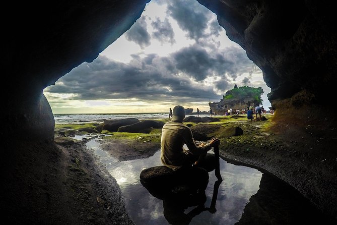 Tanah Lot Temple, Waterfall & Ubud Tour (Private & All-Inclusive) - Lunch and the middle of a long day