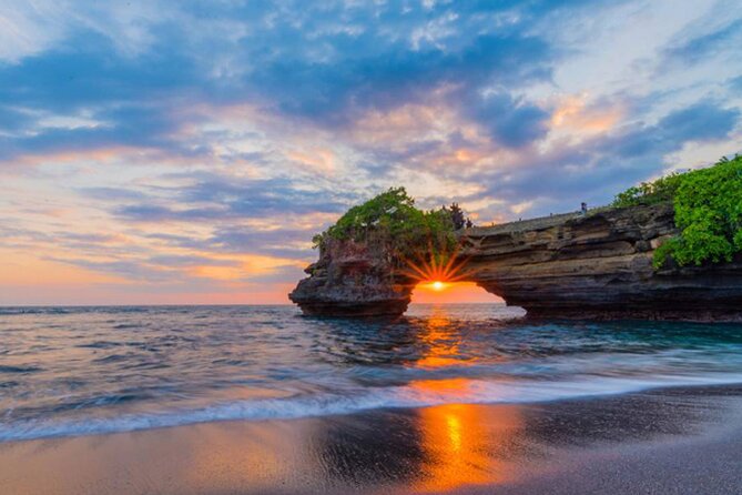 Tanah Lot Tour & North Bali Tour : All-Inclusive Best Experience - Ulun Danu Beratan Beside Lake Bratan