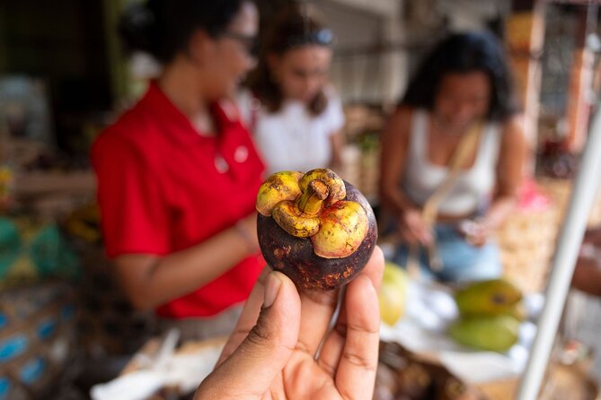 Taste & Explore Bali: Denpasar Street Food & Historic Sites - Catur Muka and the old city center