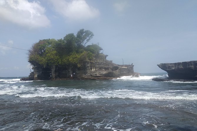 Ubud Private & Customize Day Tour - A local warung lunch, with food costs extra