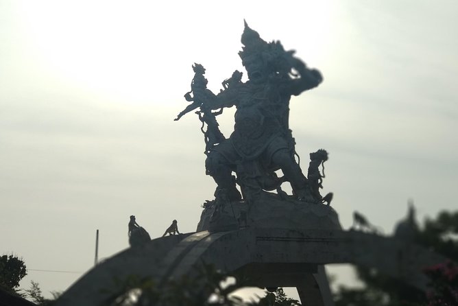 Ubud Private & Customize Day Tour - Monkey Forest: temples, trees, and macaques