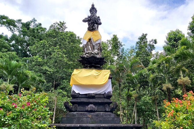 Ubud Tour - Ubud Highlight - Private Tour All inclusive - Tirta Empul explains Bali’s living temple culture