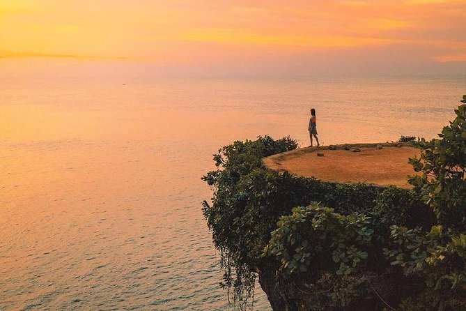 Uluwatu & Kecak Dance Tour (Private Half Day Tour) - Uluwatu Temple is all about the cliff edge