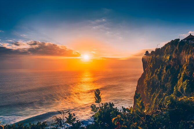 Uluwatu Sunset Tour: Kecak and Fire Dance with Jimbaran Dinner - Jimbaran Beach Dinner: A Set Meal, Not a Seafood Feast for Everyone